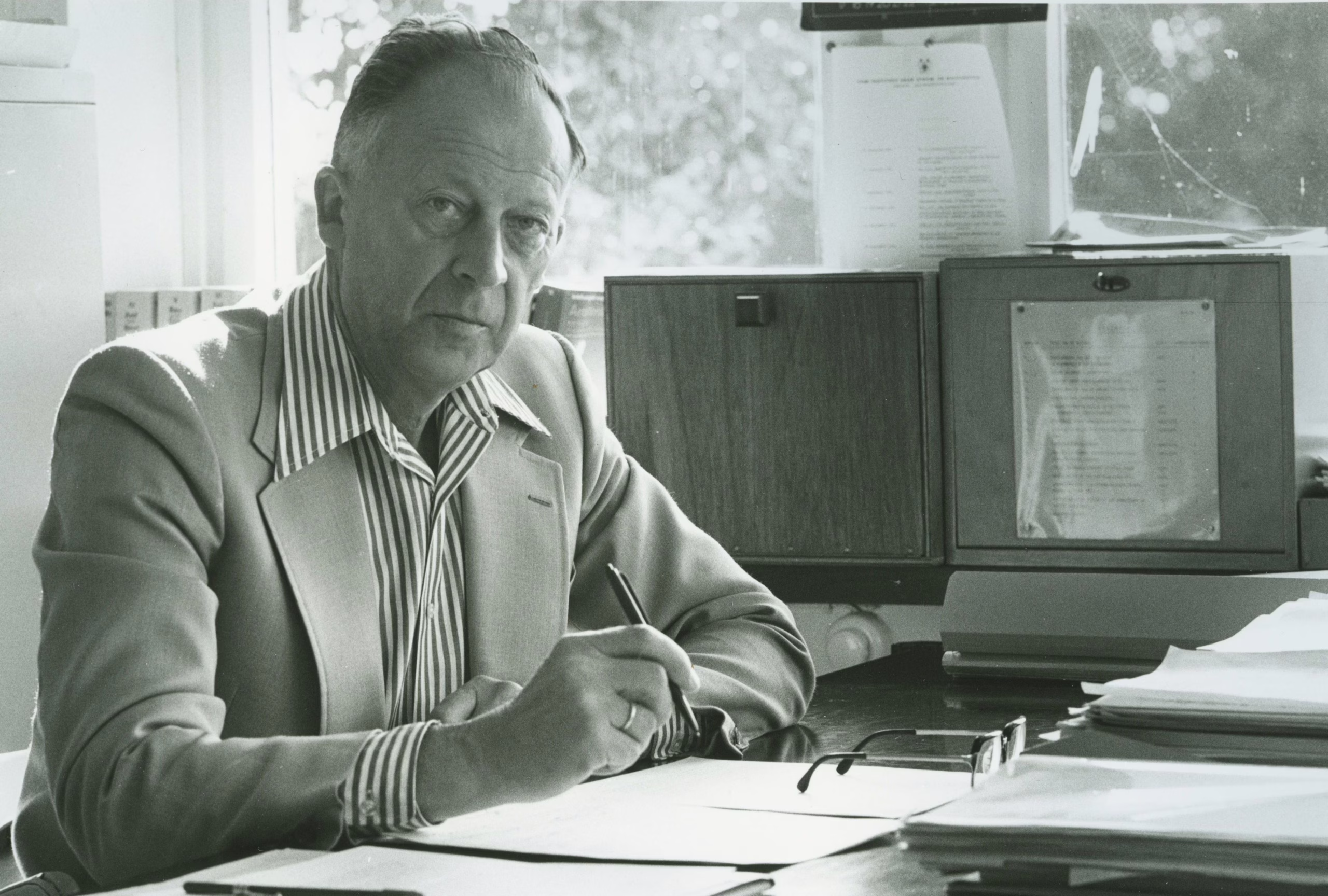 Physicist Jaap Kistemaker the first AMOLF director
